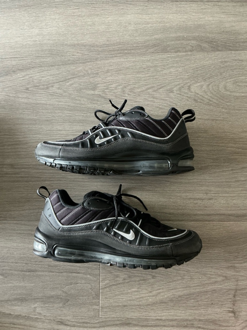 Nike Men’s Black and Dark Gray Air Max 98-Style Sneakers